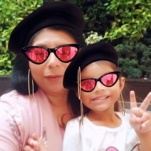 Meet your Posher, Abigail